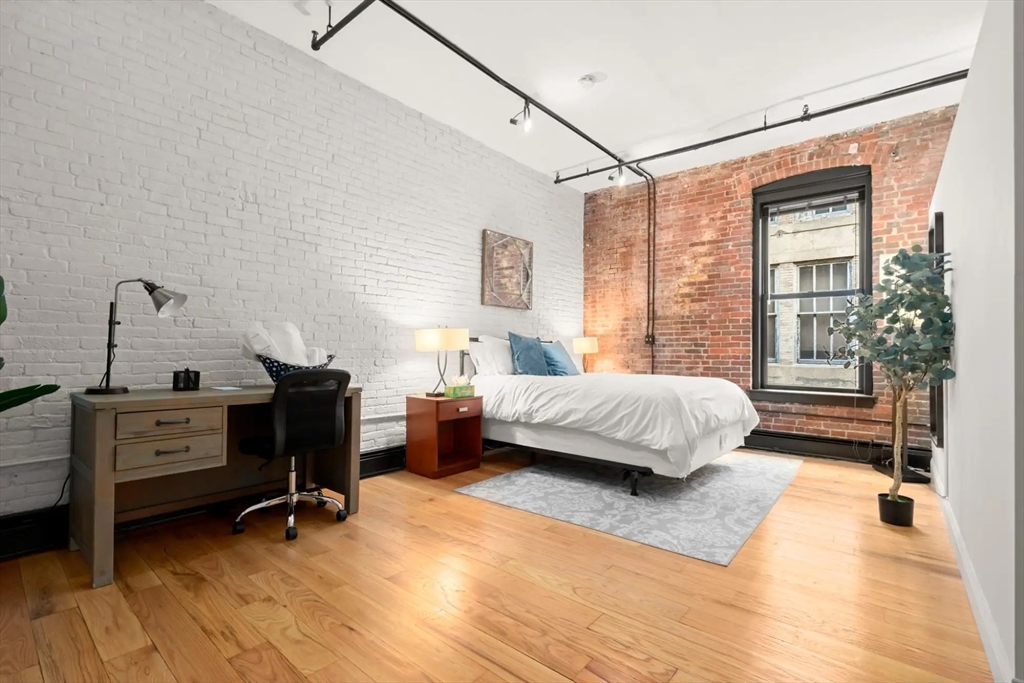 19 Stanhope Street, Unit 2C Boston, MA 02116 - Photo 17 of 27