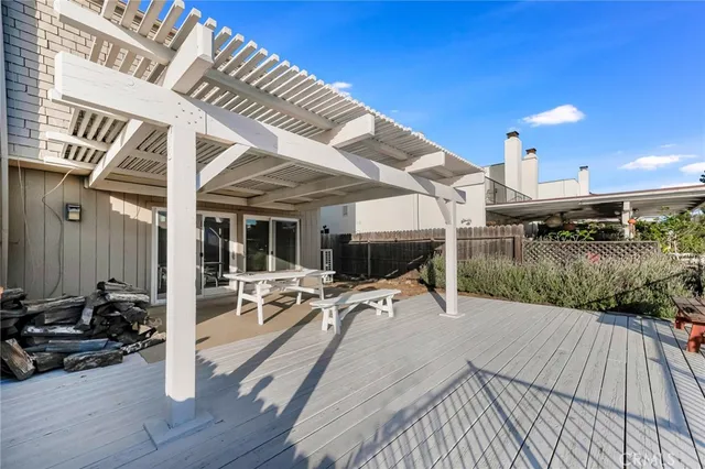 $699,950 | 1654 Edgewater Lane, Camarillo, CA 93010