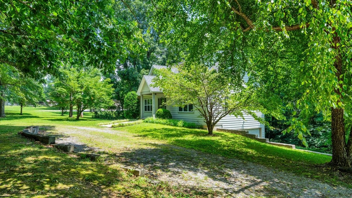 455 Lafever Ridge Road Silver Point, TN 38582 - Photo 13 of 52