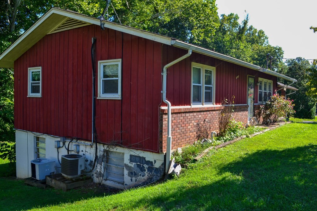 924 Murphy Road Sevierville, TN 37862 - Photo 9 of 29 Gallery Image 9
