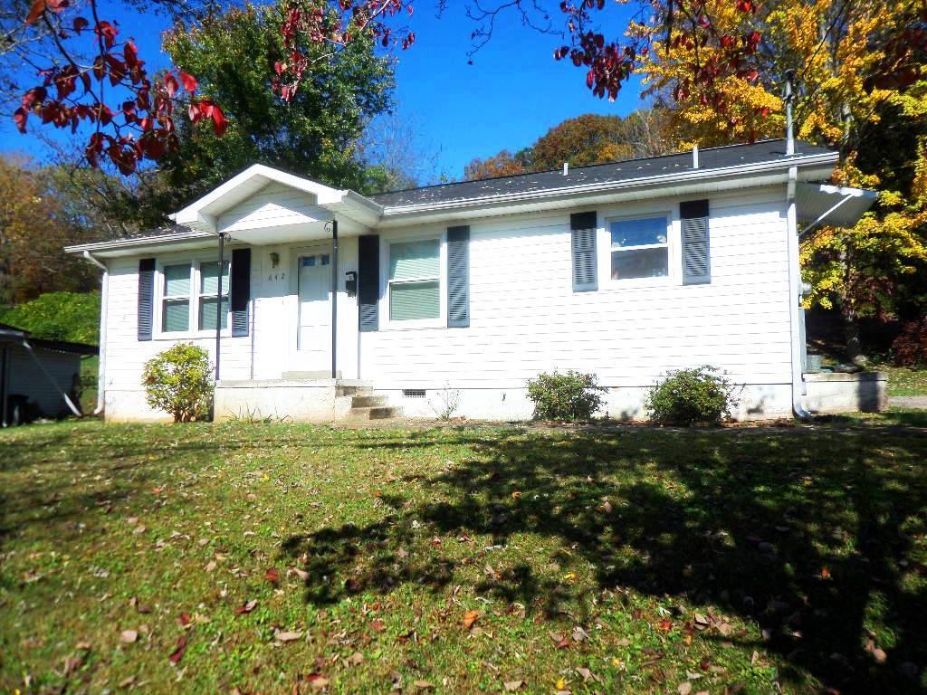 642 Robertsville Road Oak Ridge, TN 37830 - Photo 1 of 15 642 Robertsville Road