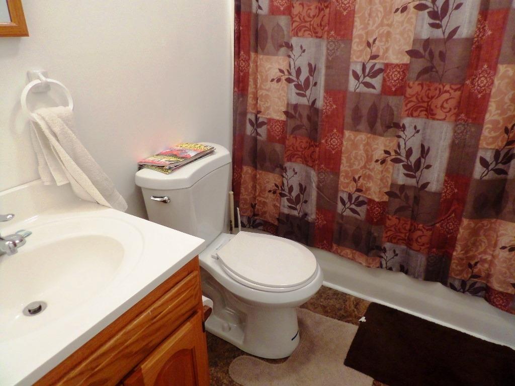 642 Robertsville Road Oak Ridge, TN 37830 - Photo 11 of 15 bath
