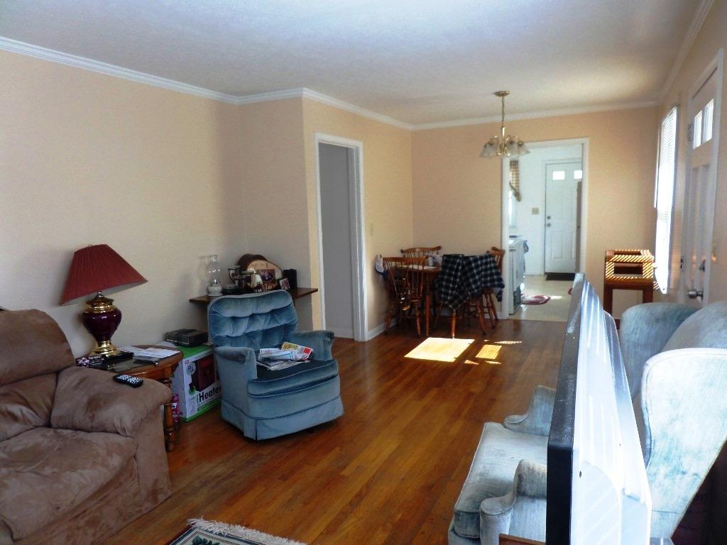 642 Robertsville Road Oak Ridge, TN 37830 - Photo 7 of 15 living2