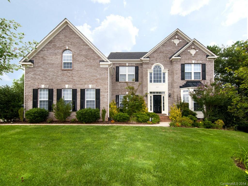 327 Drake Park Avenue Fort Mill, SC 29708 - Photo 1 of 24 Gallery Image 1
