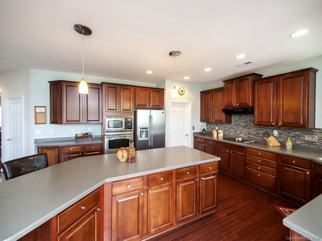 327 Drake Park Avenue Fort Mill, SC 29708 - Photo 10 of 24 Gallery Image 10