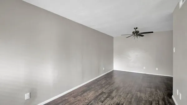 $995 | 4406 Avenue C, Unit 205, Austin, TX 78751