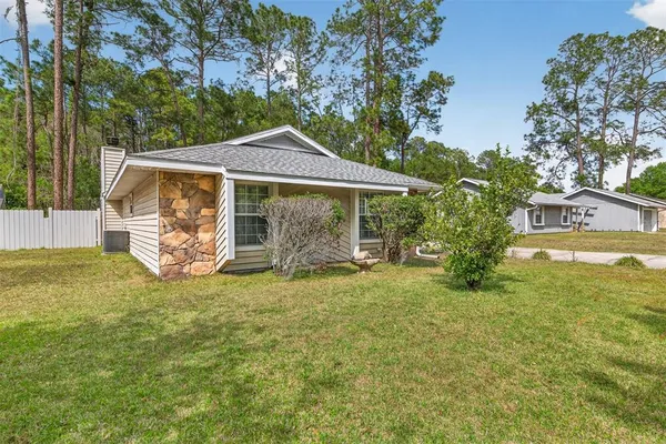 $2,300 | 4604 Northwest 44th Place, Gainesville, FL 32606