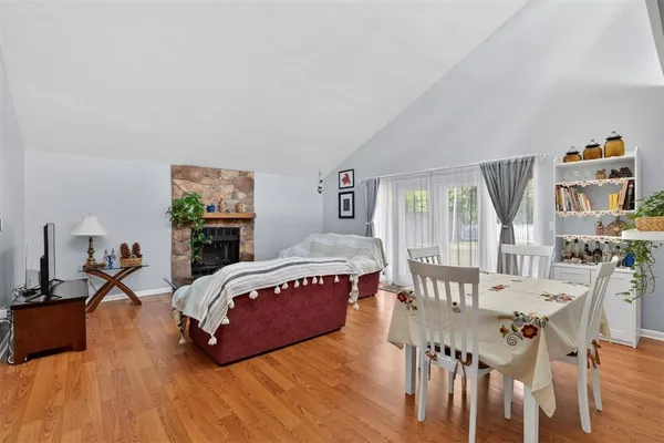$2,300 | 4604 Northwest 44th Place, Gainesville, FL 32606
