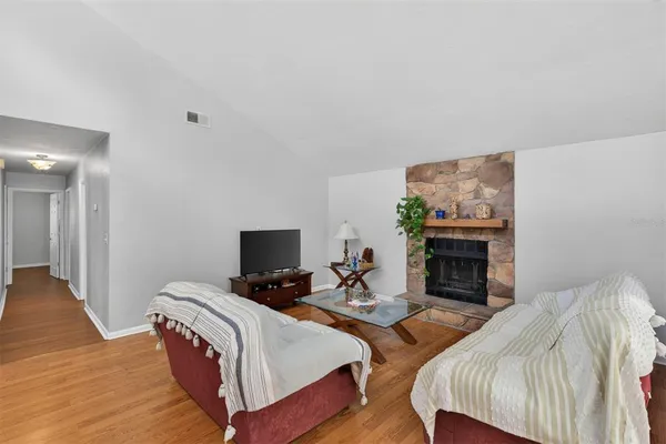 $2,300 | 4604 Northwest 44th Place, Gainesville, FL 32606