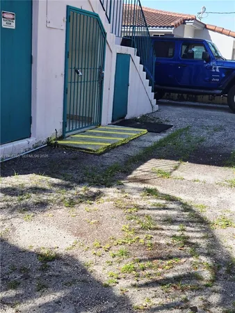 $1,750 | 15 West 9th Street, Unit 3, Hialeah, FL 33010