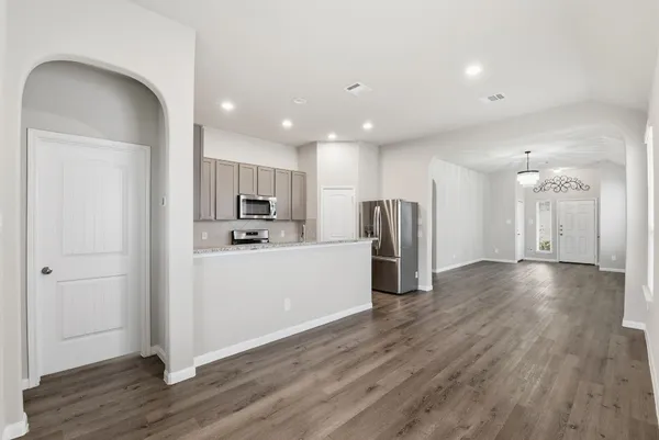 $1,745 | 2914 Lawrence Park, Conroe, TX 77304