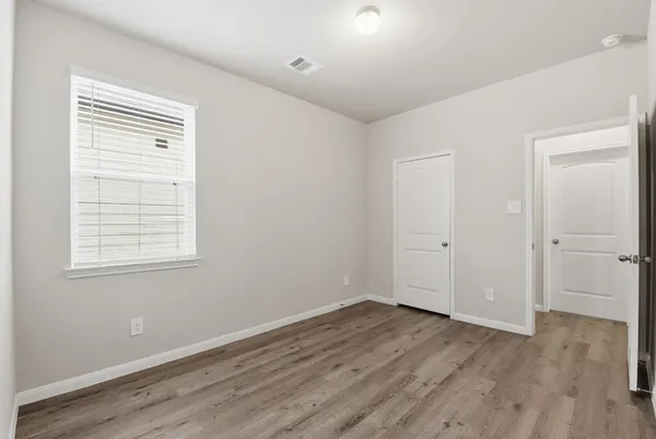 $1,745 | 2914 Lawrence Park, Conroe, TX 77304