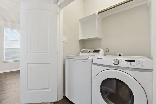 $1,745 | 2914 Lawrence Park, Conroe, TX 77304