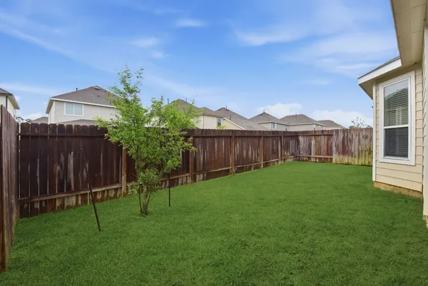 $1,745 | 2914 Lawrence Park, Conroe, TX 77304