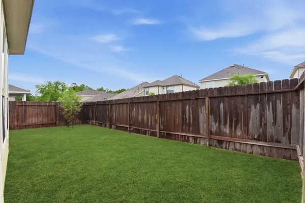 $1,745 | 2914 Lawrence Park, Conroe, TX 77304