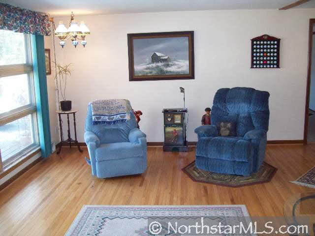 2913 Felton Court Southwest Rochester, MN 55902 - Photo 3 of 10