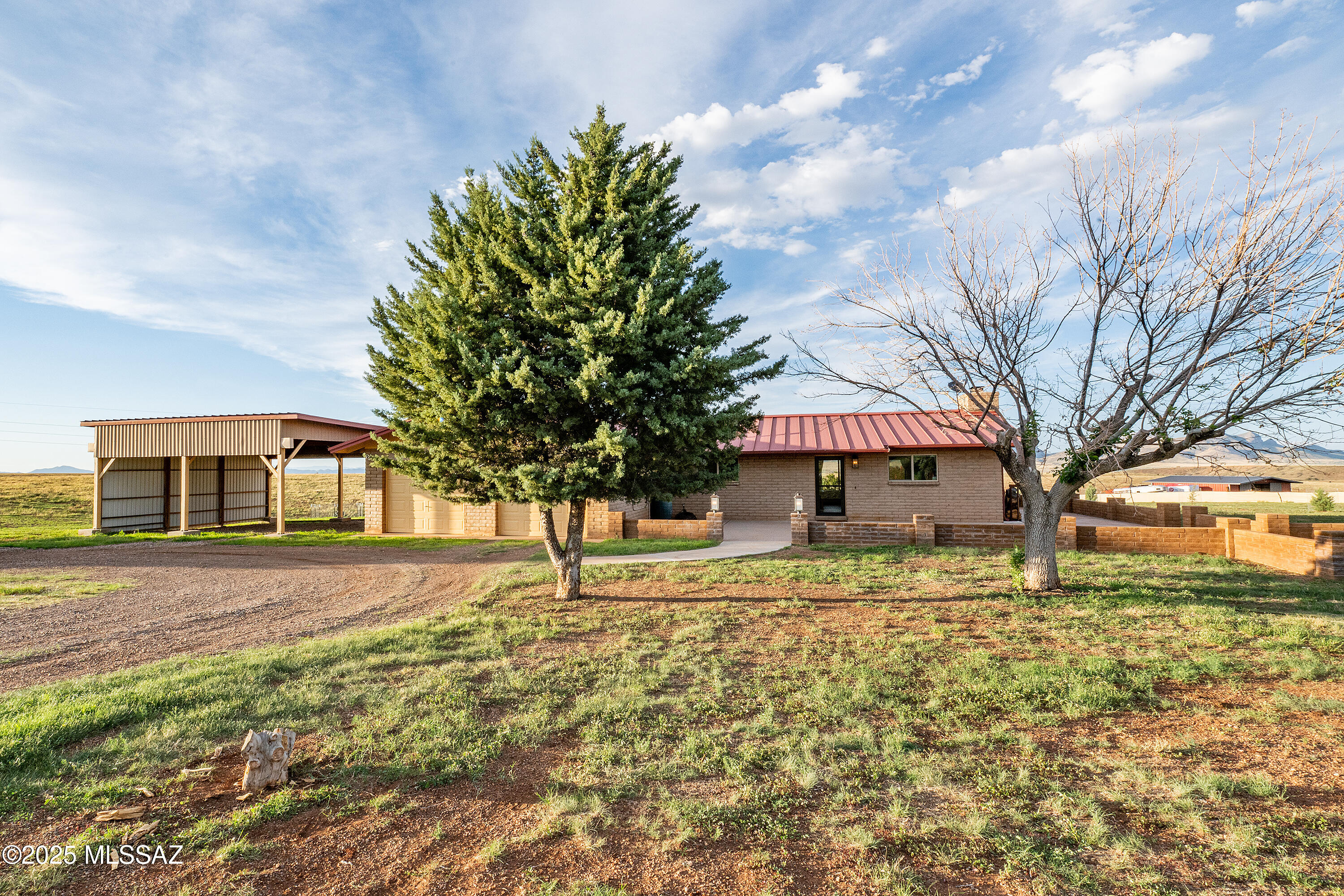38 Longview Loop Road Elgin, AZ 85611 - Photo 7 of 44