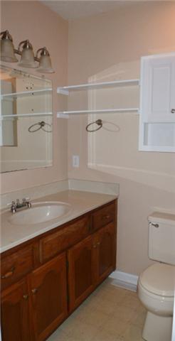 2116 Lock B Road North Clarksville, TN 37043 - Photo 9 of 20 Master Bath with Tub/Shower Combo
