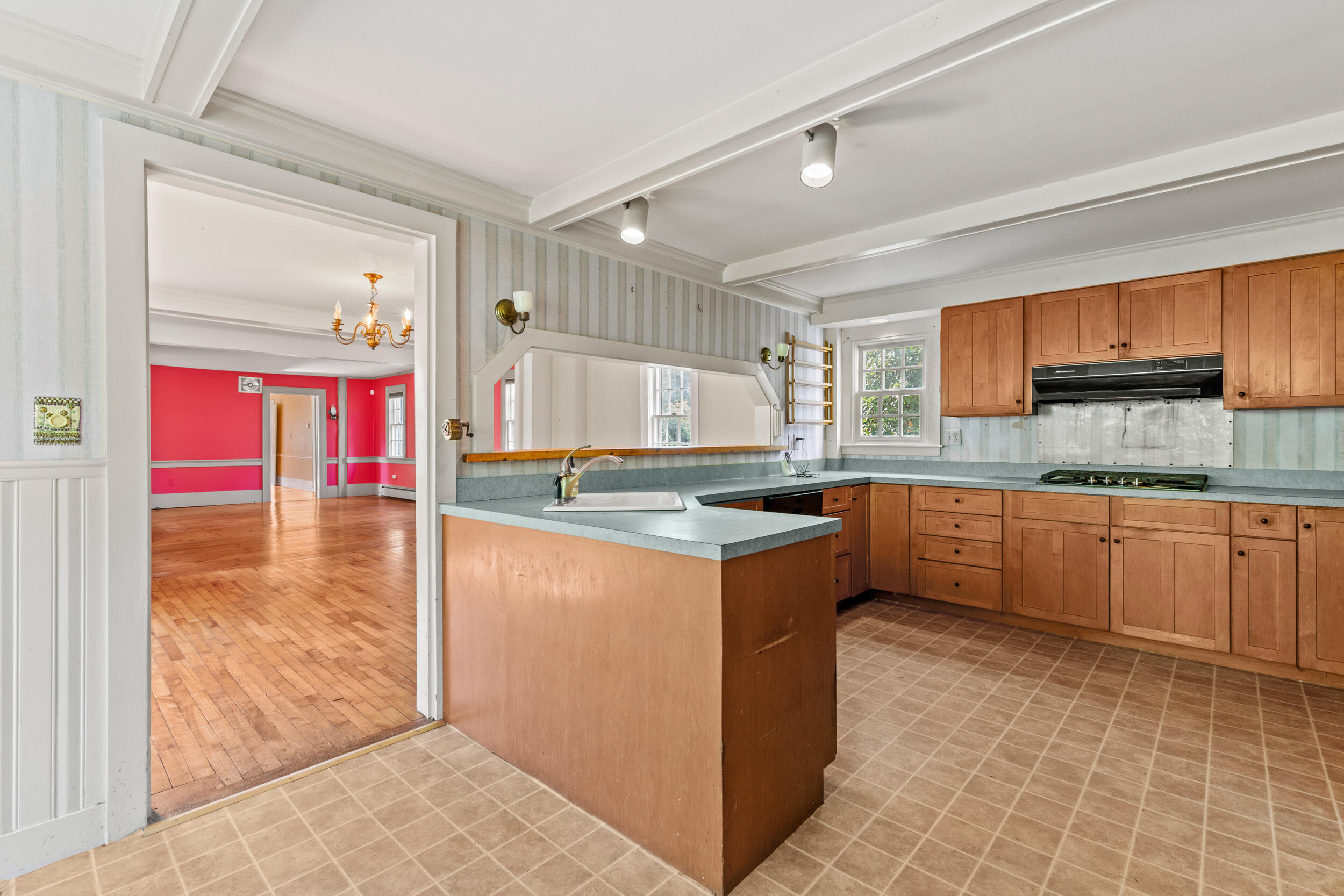 86 Pleasant Street Yarmouth, ME 04096 - Photo 16 of 56 86 pleasant st, yarmouth-03