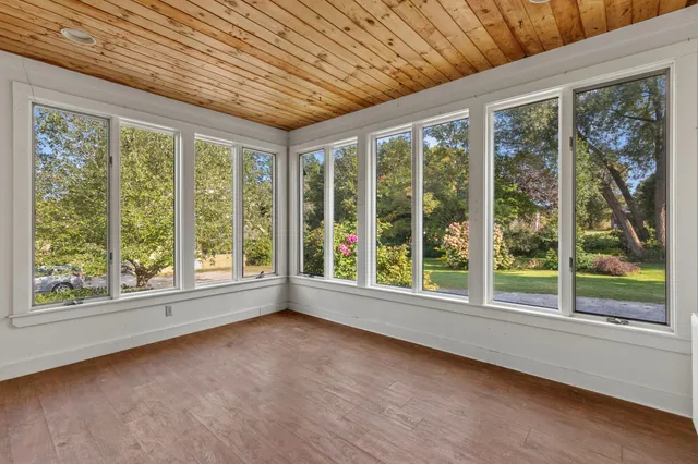 $980,000 | 86 Pleasant Street, Yarmouth, ME 04096