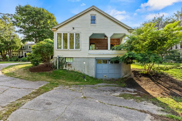 $980,000 | 86 Pleasant Street, Yarmouth, ME 04096