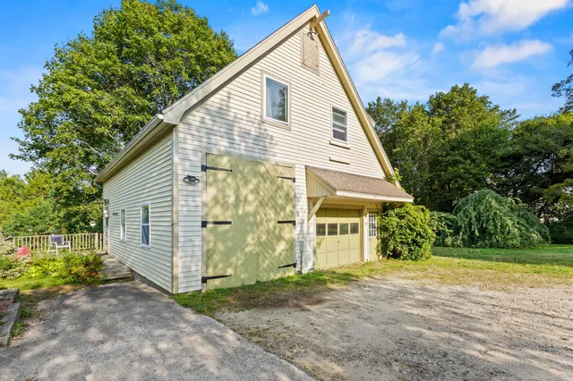 $980,000 | 86 Pleasant Street, Yarmouth, ME 04096