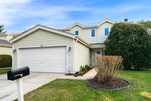 $439,000 | 705 Ascot Court, Hoffman Estates, IL 60169