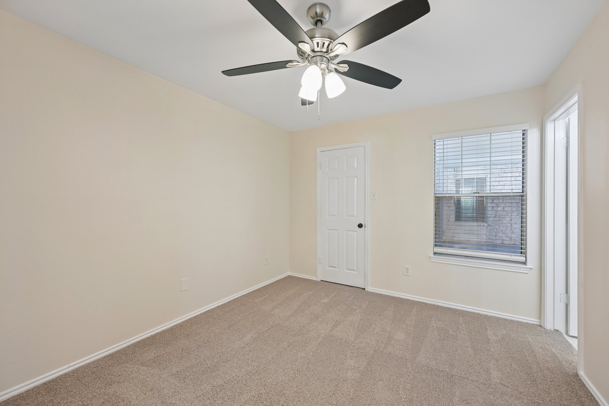 2520 Quarry Road, Unit 202 Austin, TX 78703 - Photo 30 of 38 Gallery Image 30