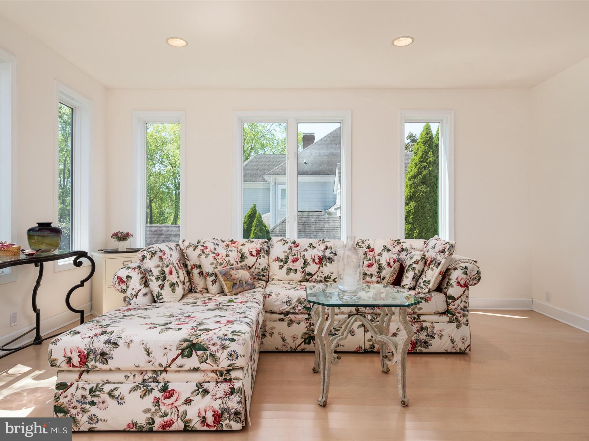 1237 Cherry Tree Lane Annapolis, MD 21403 - Photo 29 of 86 a living room with furniture and windows