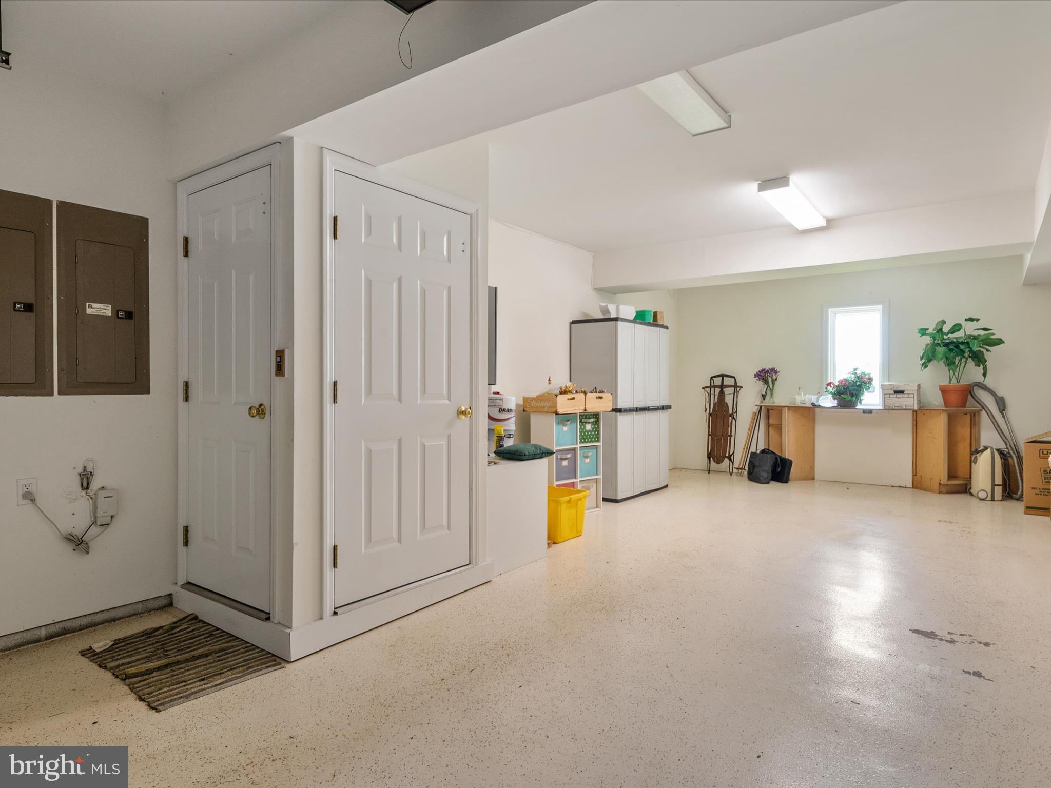 1237 Cherry Tree Lane Annapolis, MD 21403 - Photo 61 of 86 Tandem garage