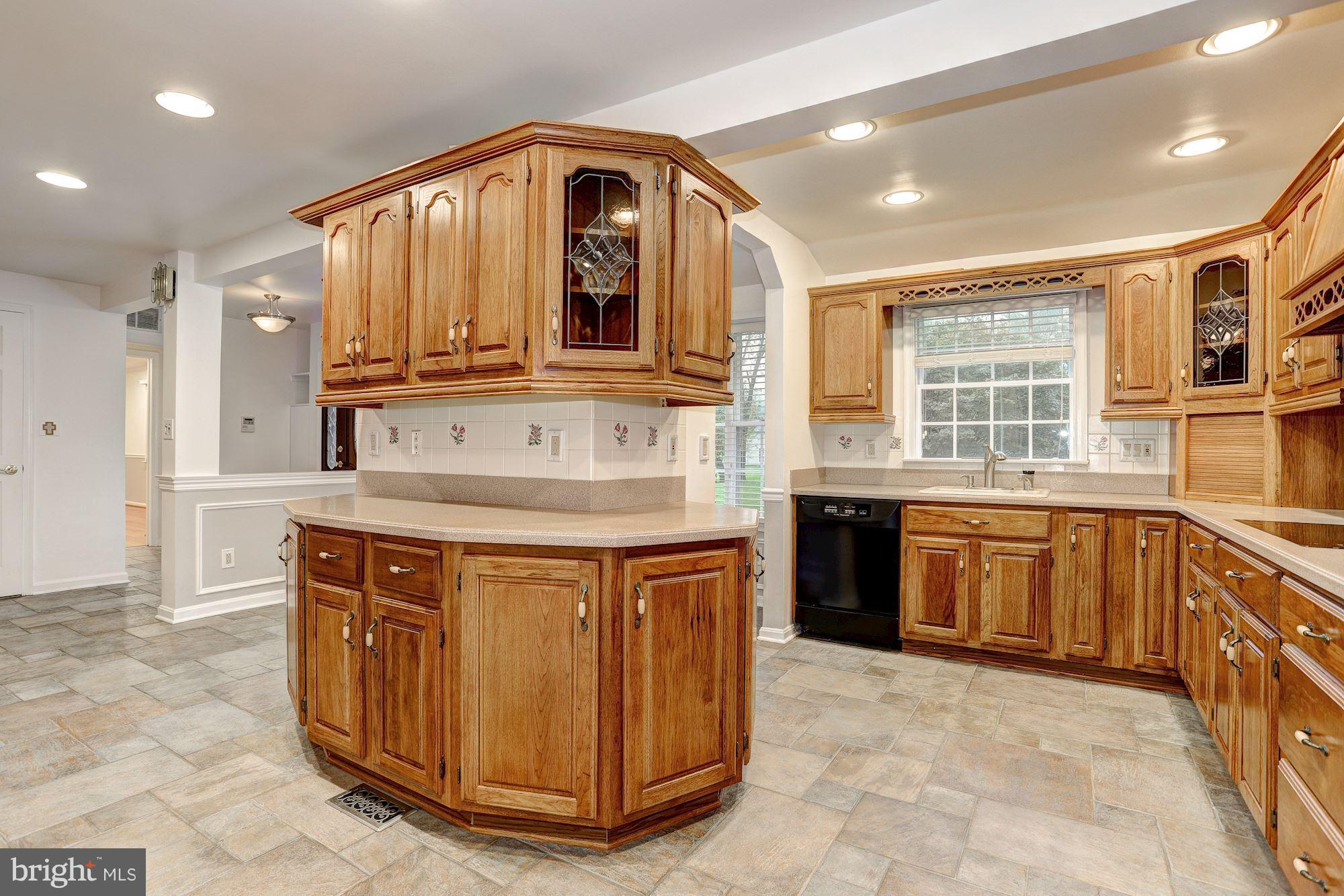 14875 Cemetery Road Cooksville, MD 21723 - Photo 4 of 26 Kitchen