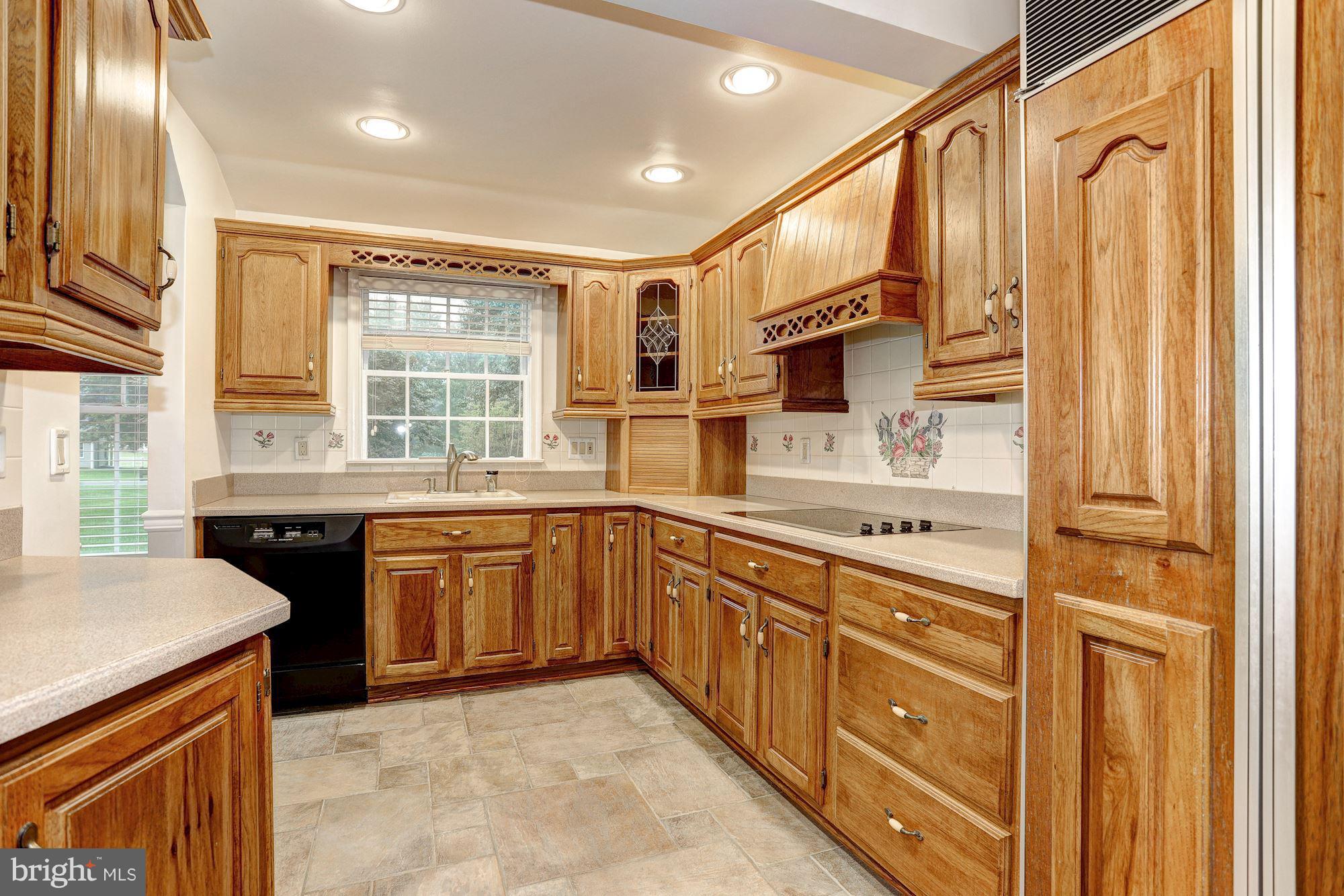 14875 Cemetery Road Cooksville, MD 21723 - Photo 5 of 26 Kitchen