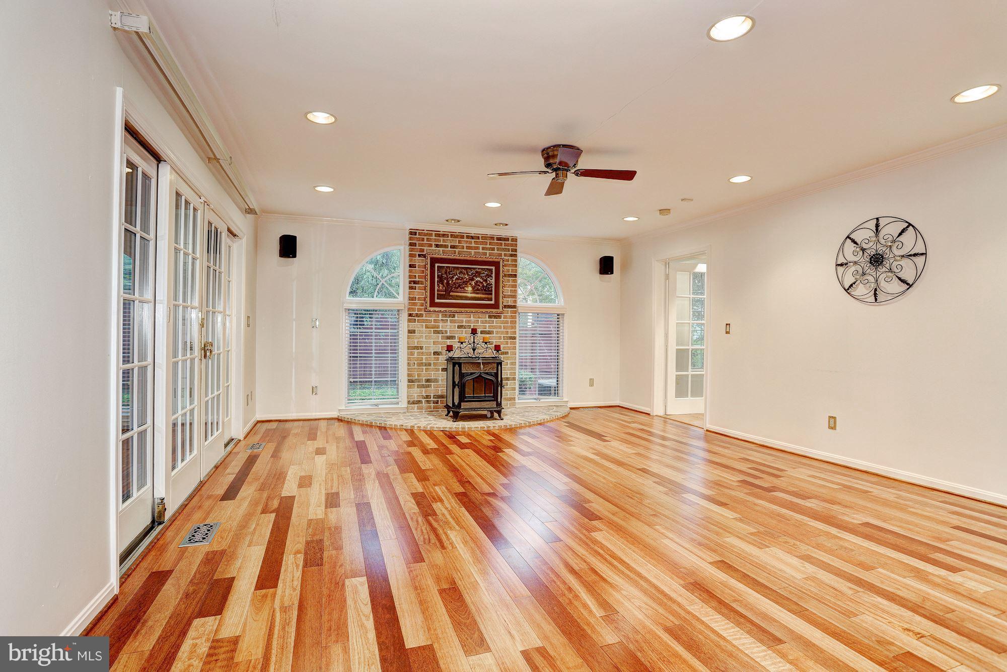 14875 Cemetery Road Cooksville, MD 21723 - Photo 9 of 26 Family Room