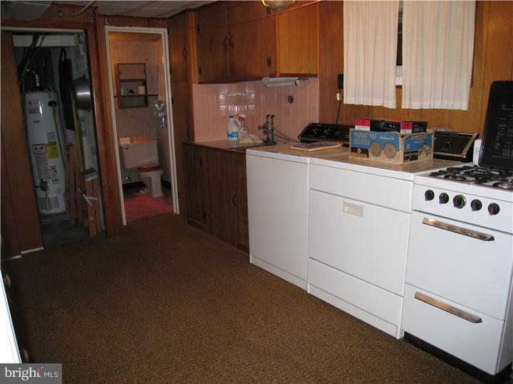 441 Kennerly Road Springfield, PA 19064 - Photo 14 of 14 Laundry Room