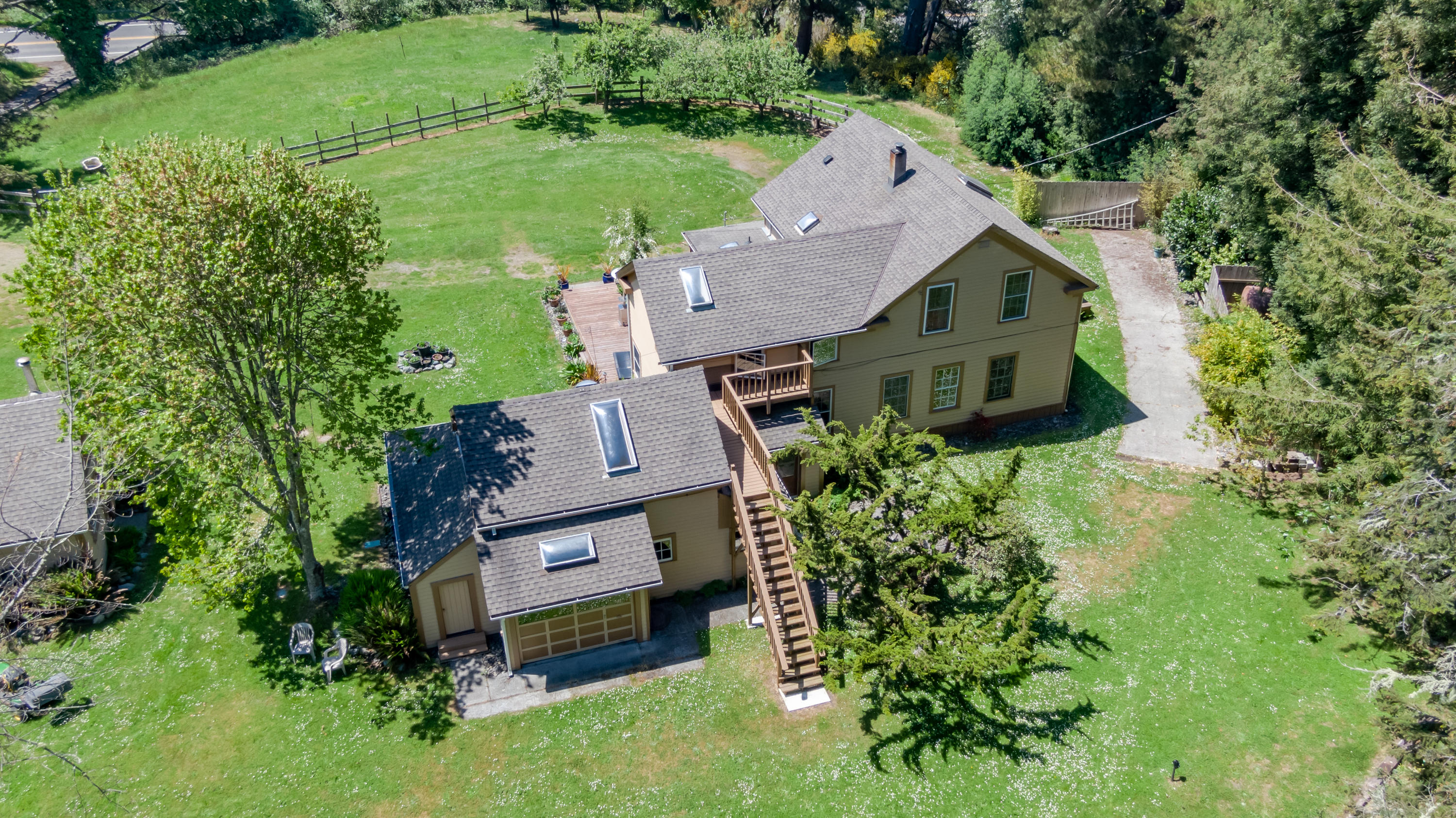 1671 Freshwater Road Freshwater, CA 95503 - Photo 5 of 93 1671 Freshwater Road-104