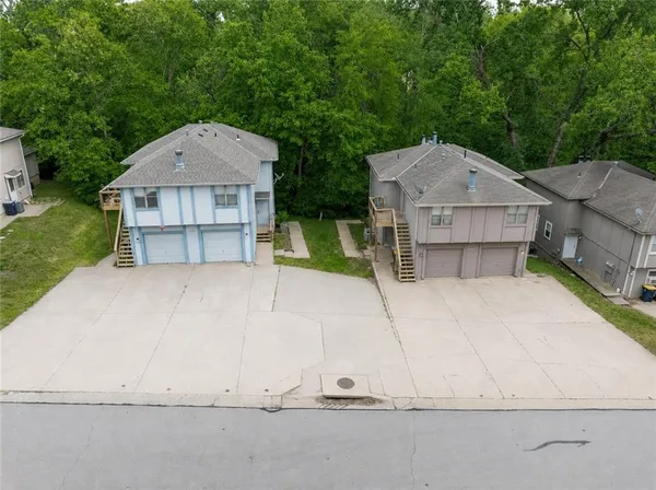 $859,000 | 8213-8215 North Everton Avenue, Kansas City, MO 64152