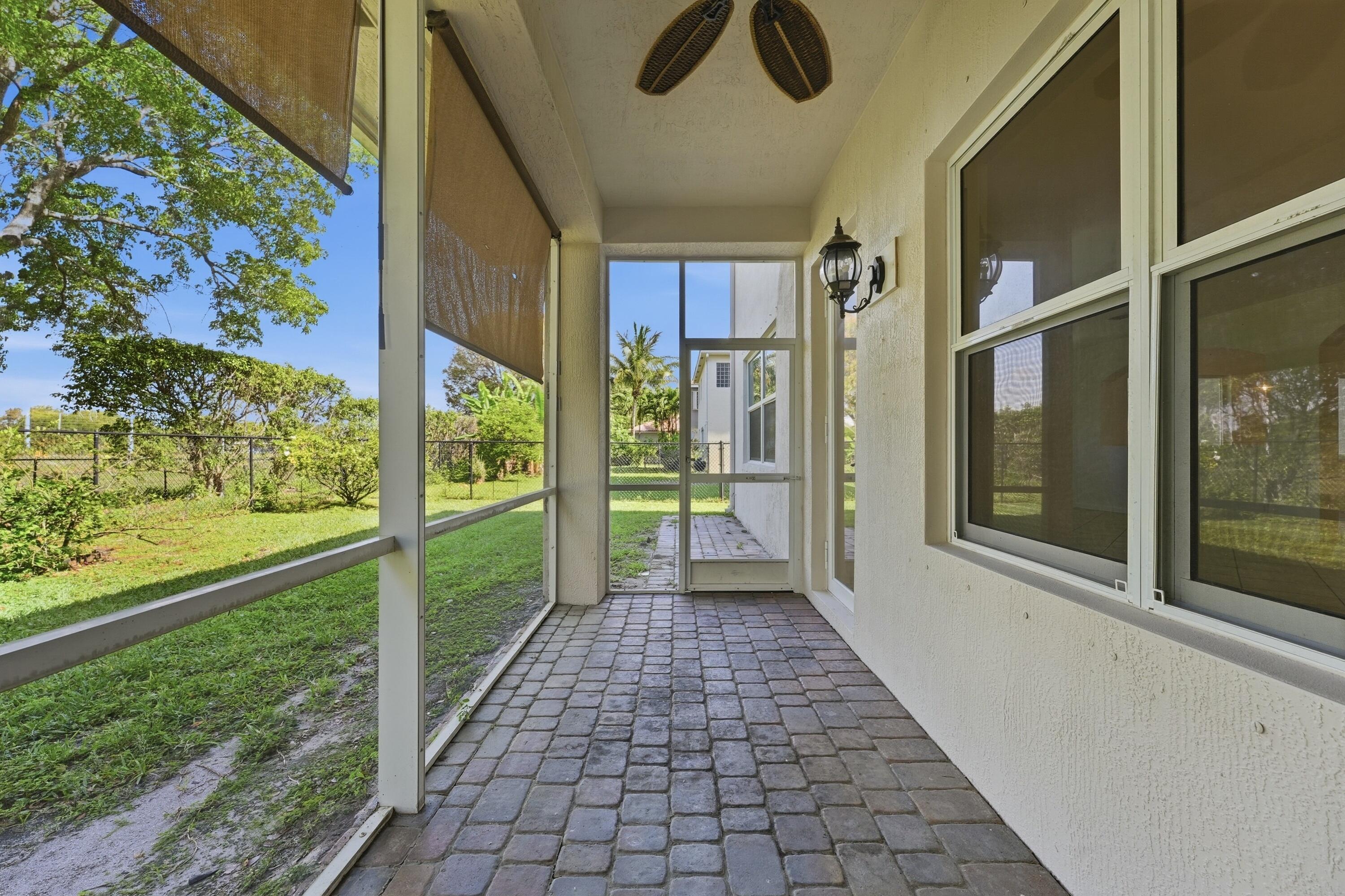 1275 Rose Gate Boulevard Riviera Beach, FL 33404 - Photo 38 of 45 38_dsc03504