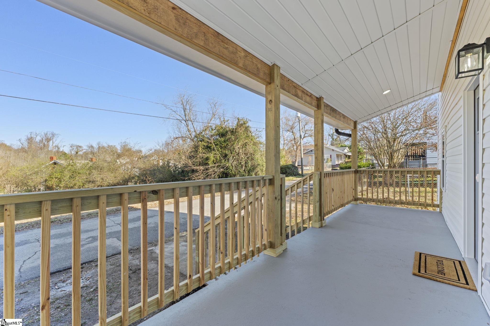 8 Powell Street Seneca, SC 29678 - Photo 4 of 34