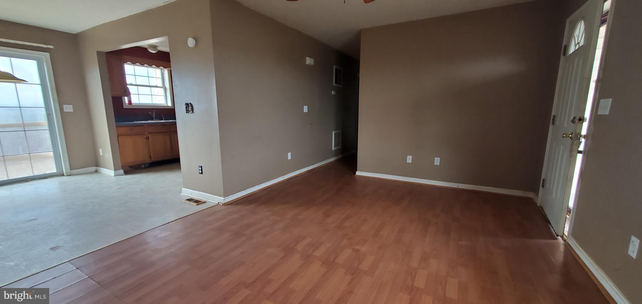 91 Robelei Drive Ranson, WV 25438 - Photo 5 of 23
