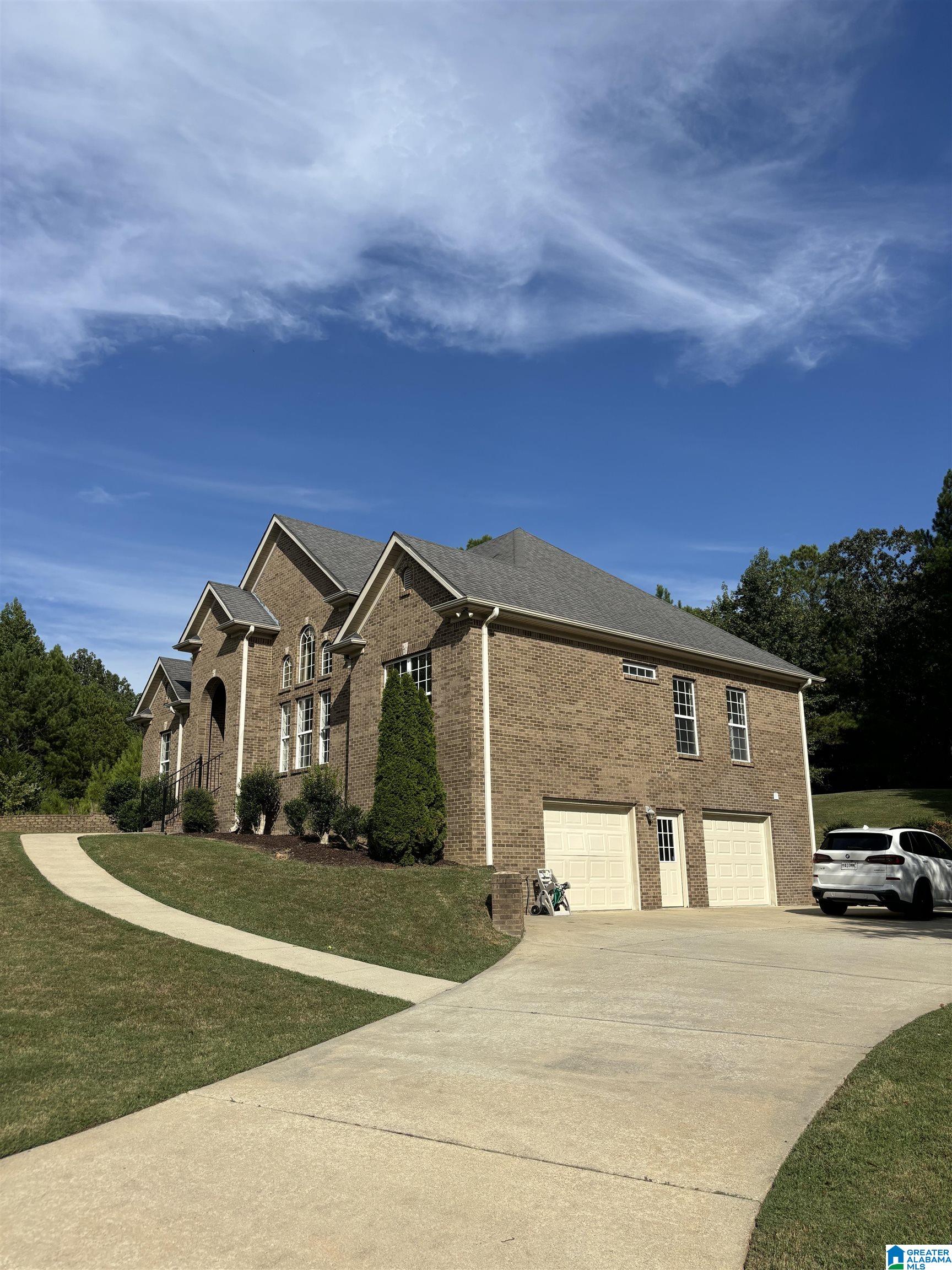 601 Emerald Trace Chelsea, AL 35043 - Photo 3 of 35