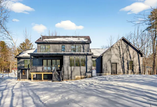 $1,350,000 | 84 Town Farm Road, North Yarmouth, ME 04097