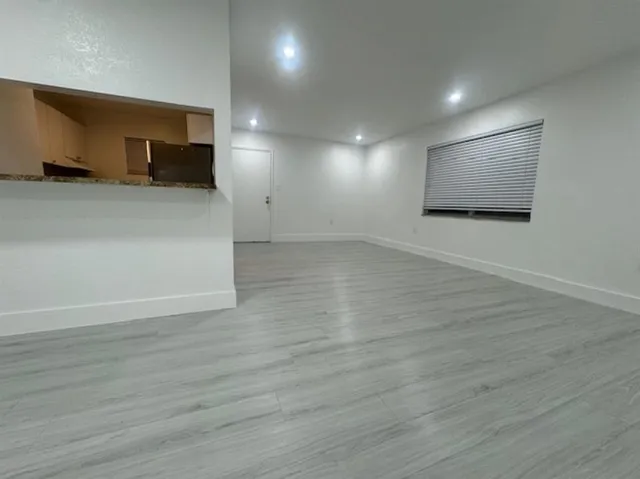 $1,750 | 5525 Southwest 41st Street, Unit 115, Hollywood, FL 33023