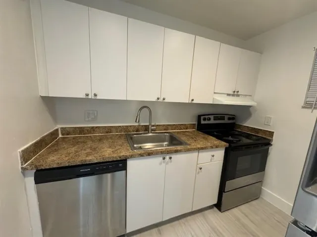 $1,750 | 5525 Southwest 41st Street, Unit 115, Hollywood, FL 33023