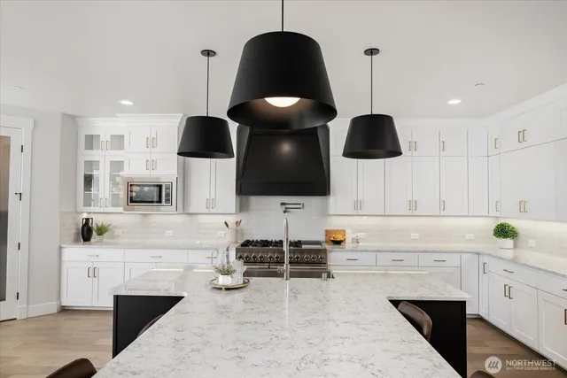 $999,950 | 7440 West 22nd Place, Kennewick, WA 99338