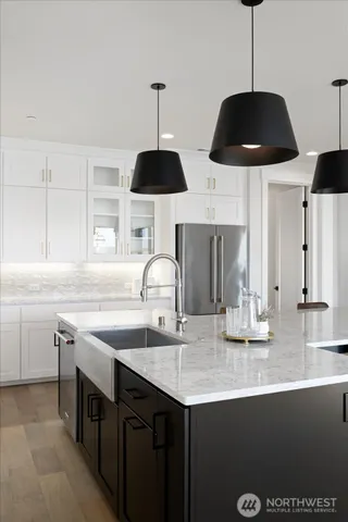 $999,950 | 7440 West 22nd Place, Kennewick, WA 99338