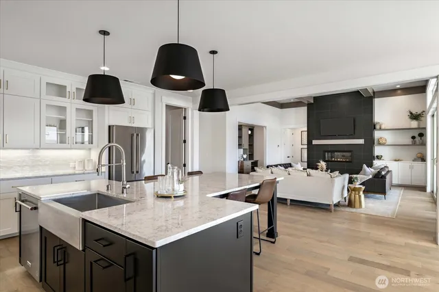 $999,950 | 7440 West 22nd Place, Kennewick, WA 99338