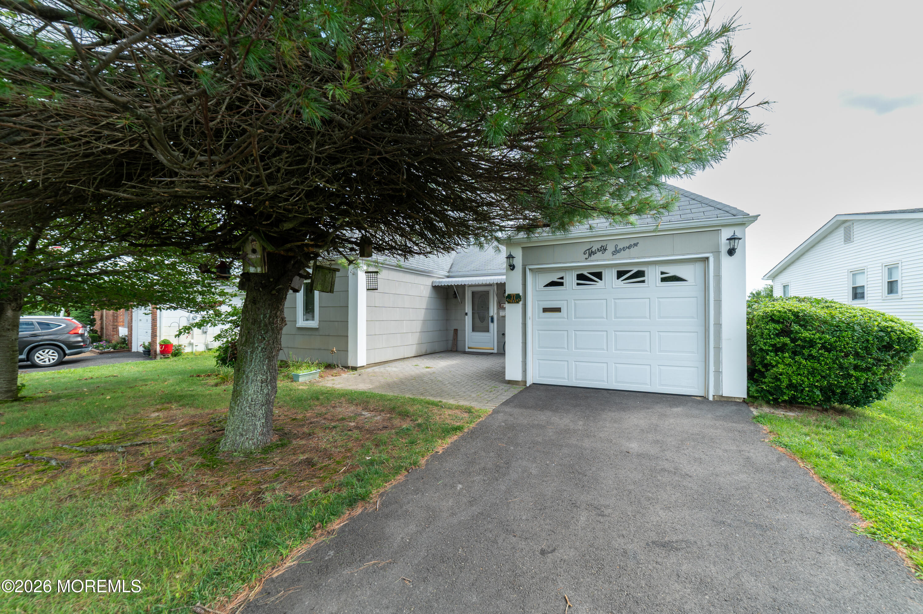 37 Watkins Road Brick, NJ 08724 - Photo 1 of 25 DSC_7858