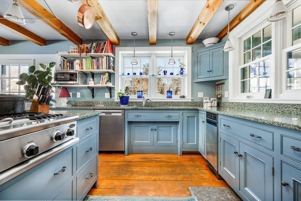 342 East Street Hingham, MA 02043 - Photo 17 of 40