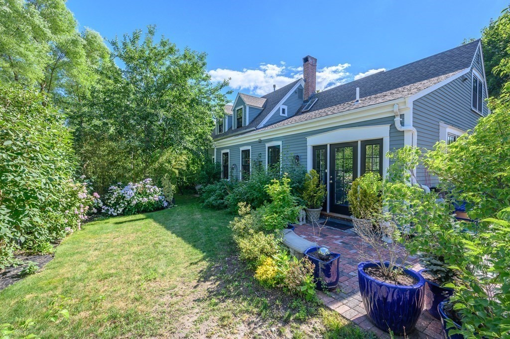 342 East Street Hingham, MA 02043 - Photo 34 of 40