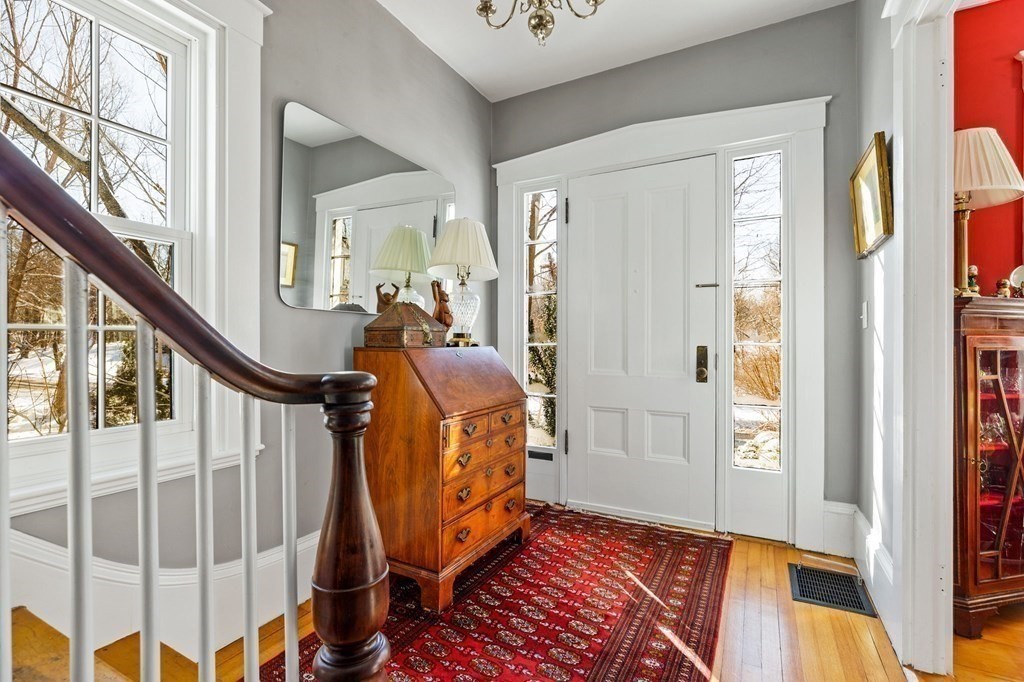 342 East Street Hingham, MA 02043 - Photo 4 of 40